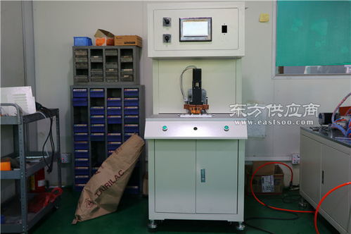 華鑫同創(chuàng)自動(dòng)化科技 音頻頭自動(dòng)焊錫機(jī)公司圖片