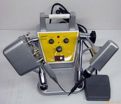 供應(yīng)萬向自動送錫焊錫機 恒溫